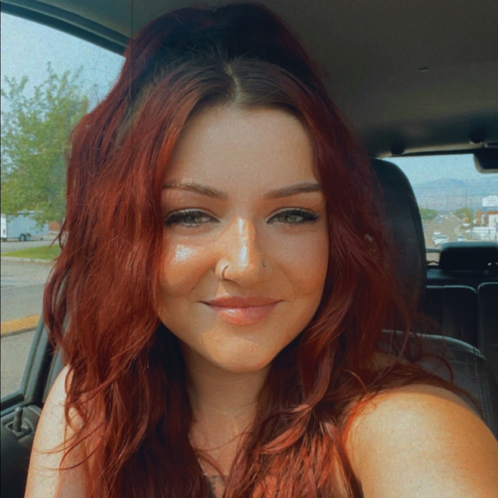 Meet your Posher, Danyelle